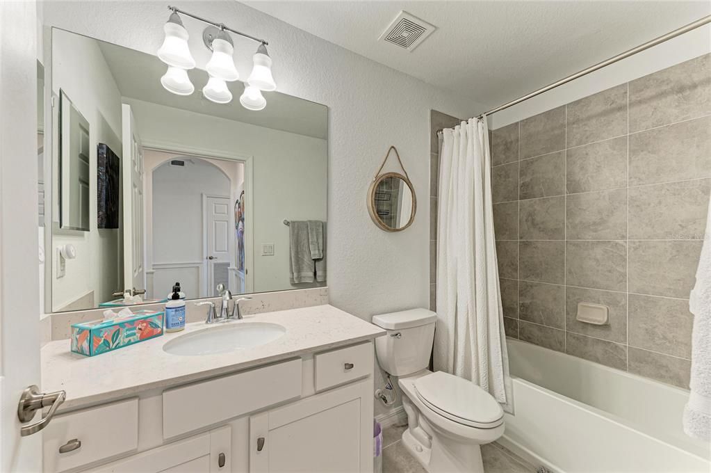 For Rent: $2,500 (2 beds, 2 baths, 1142 Square Feet)