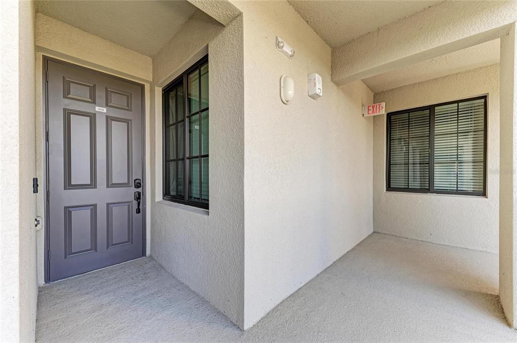 For Rent: $2,500 (2 beds, 2 baths, 1142 Square Feet)