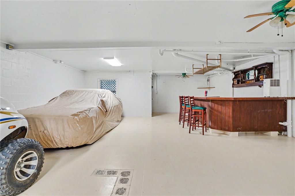 На продажу: $429,900 (2 спален, 2 ванн, 1030 Квадратных фут)