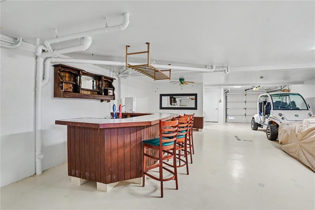 На продажу: $429,900 (2 спален, 2 ванн, 1030 Квадратных фут)