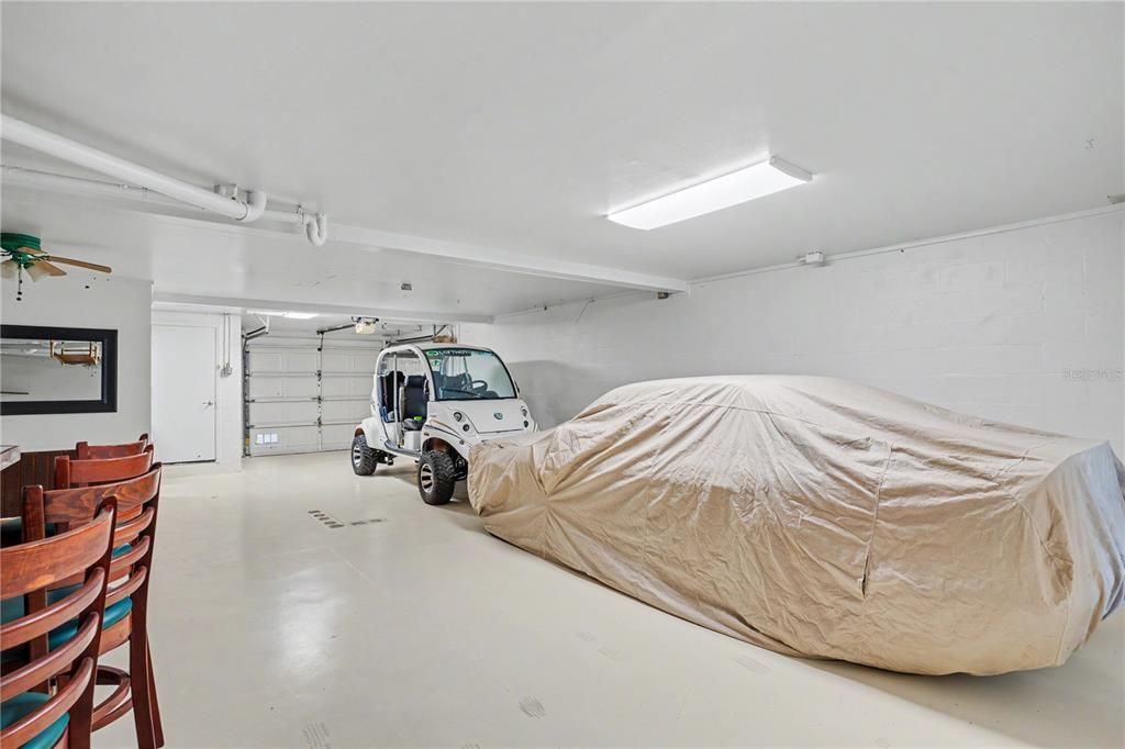 На продажу: $429,900 (2 спален, 2 ванн, 1030 Квадратных фут)