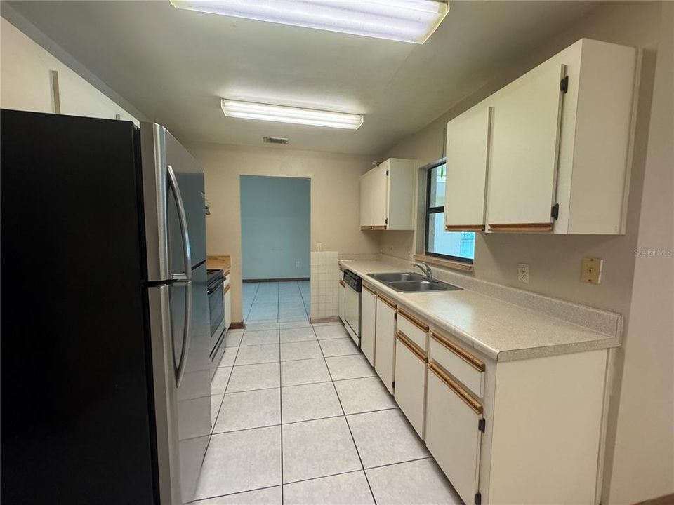 En Venta: $330,000 (4 camas, 3 baños, 1819 Pies cuadrados)