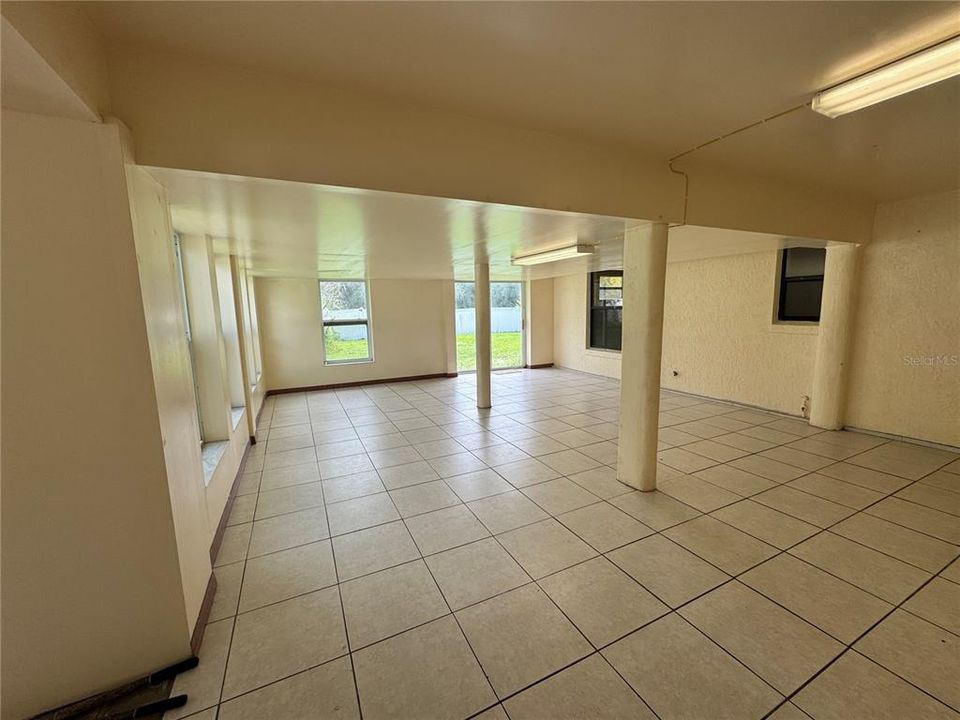 En Venta: $330,000 (4 camas, 3 baños, 1819 Pies cuadrados)