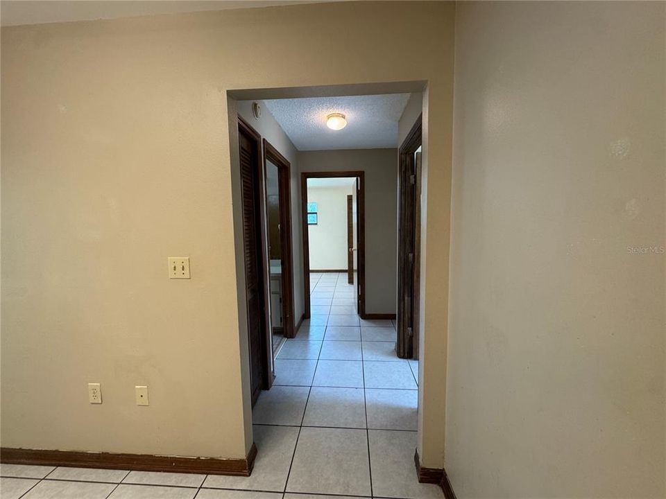 En Venta: $330,000 (4 camas, 3 baños, 1819 Pies cuadrados)