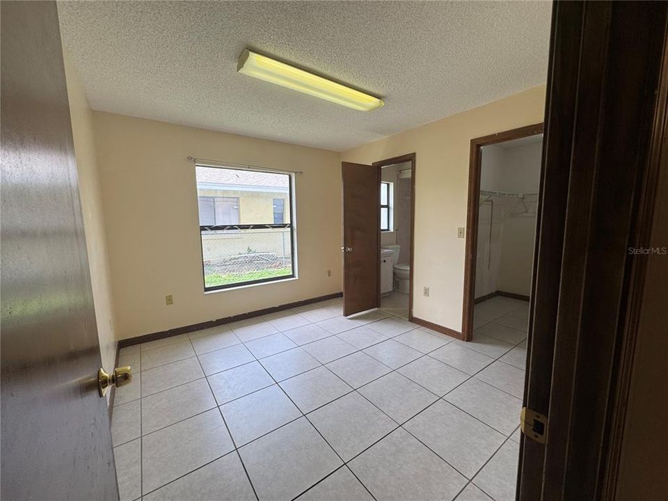 En Venta: $330,000 (4 camas, 3 baños, 1819 Pies cuadrados)