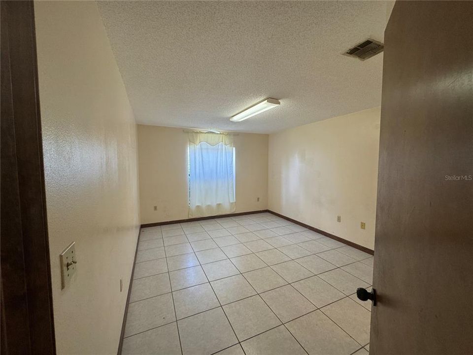 En Venta: $330,000 (4 camas, 3 baños, 1819 Pies cuadrados)