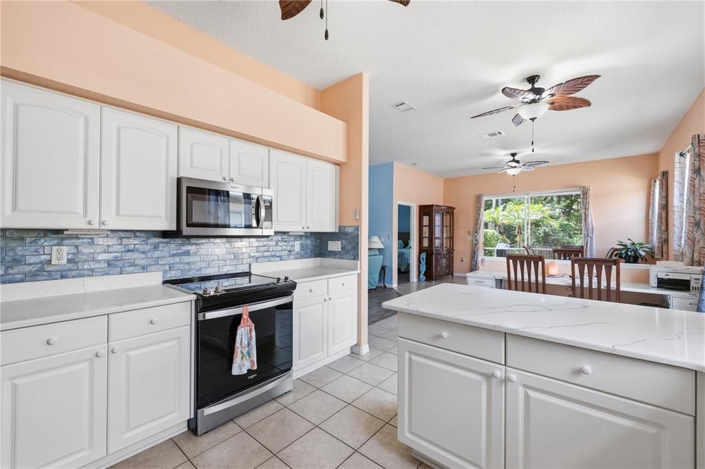 En Venta: $344,900 (3 camas, 2 baños, 1863 Pies cuadrados)
