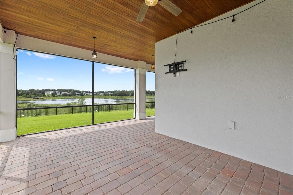 For Sale: $849,900 (4 beds, 3 baths, 2528 Square Feet)