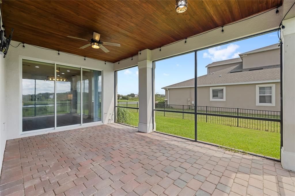 For Sale: $849,900 (4 beds, 3 baths, 2528 Square Feet)