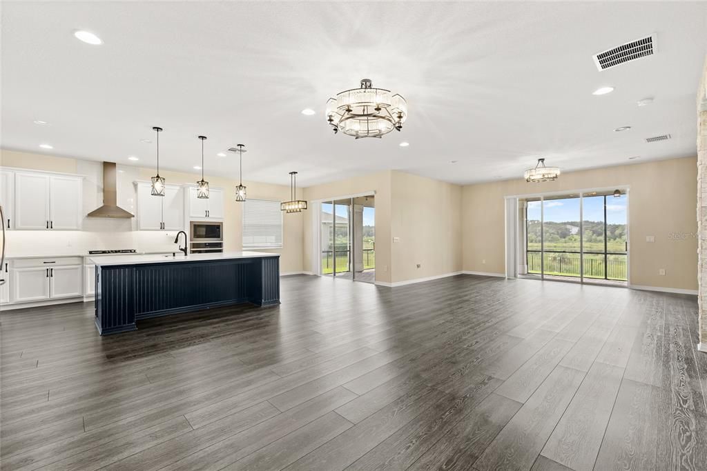 For Sale: $849,900 (4 beds, 3 baths, 2528 Square Feet)