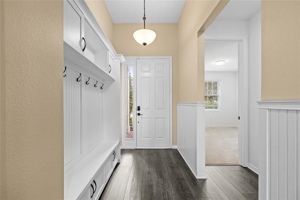 For Sale: $849,900 (4 beds, 3 baths, 2528 Square Feet)