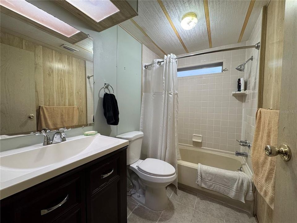For Sale: $125,000 (2 beds, 2 baths, 1288 Square Feet)