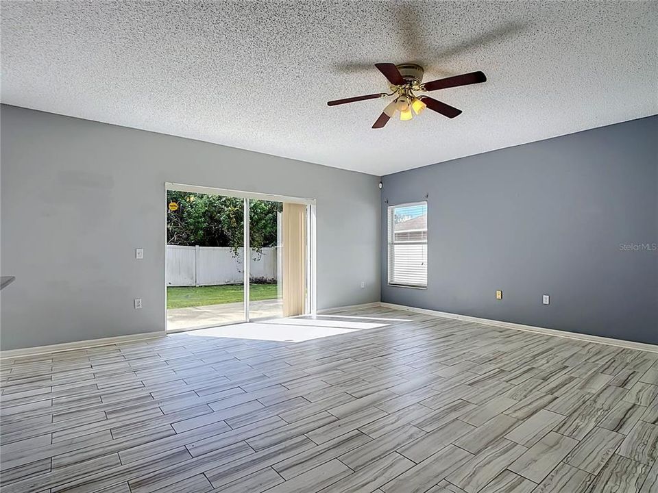 For Sale: $335,000 (4 beds, 2 baths, 2847 Square Feet)