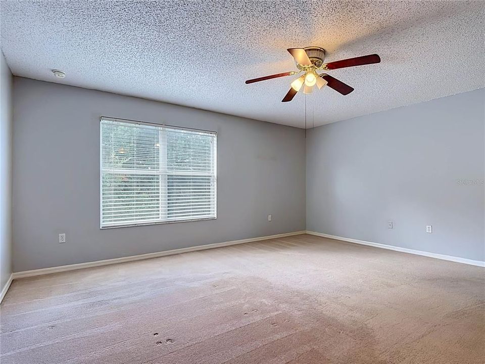 For Sale: $335,000 (4 beds, 2 baths, 2847 Square Feet)