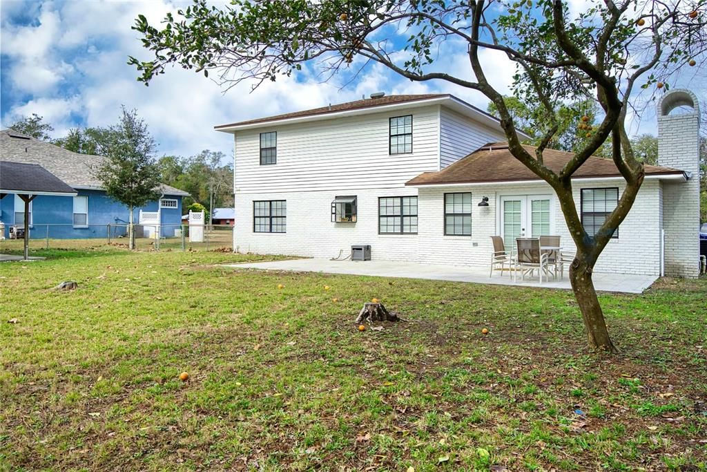 En Venta: $575,000 (5 camas, 3 baños, 1872 Pies cuadrados)