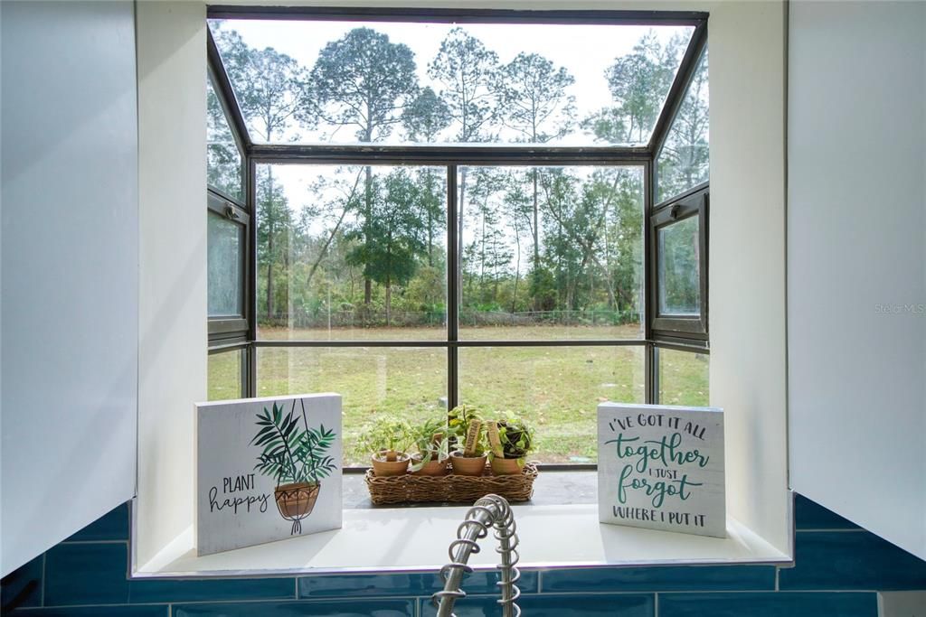 En Venta: $575,000 (5 camas, 3 baños, 1872 Pies cuadrados)