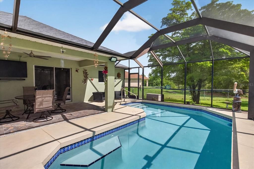 En Venta: $348,000 (3 camas, 2 baños, 1475 Pies cuadrados)