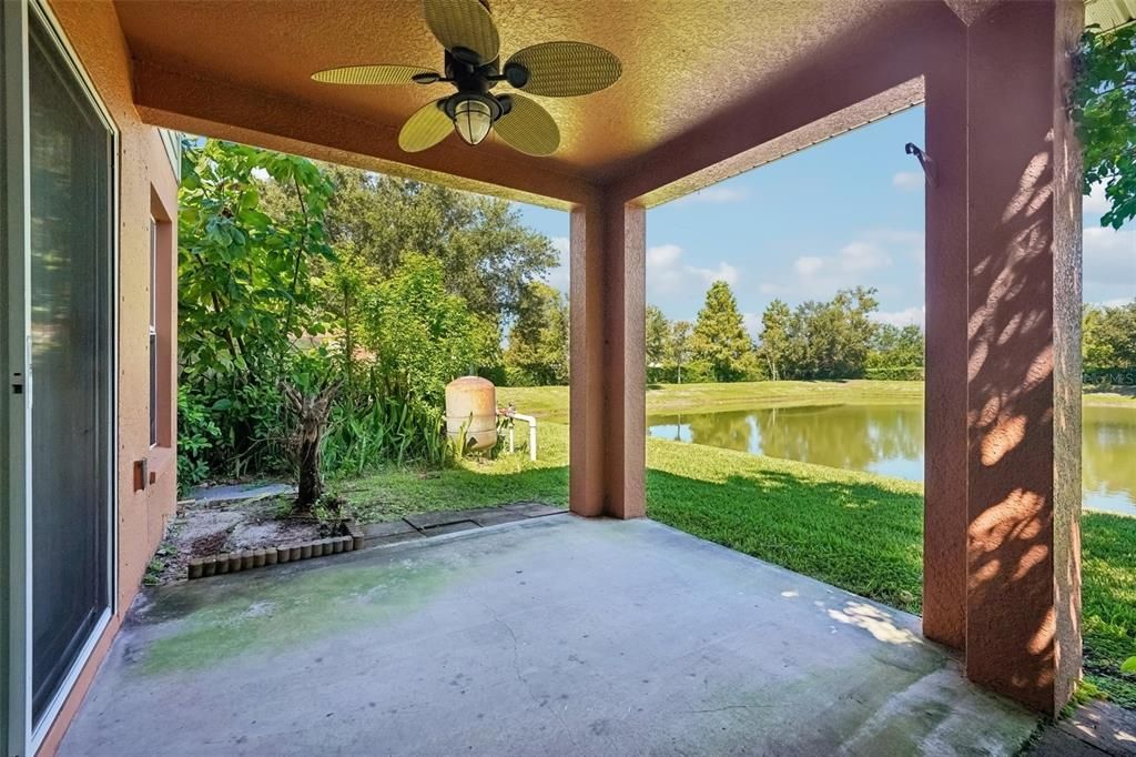 En Venta: $354,999 (4 camas, 3 baños, 1606 Pies cuadrados)