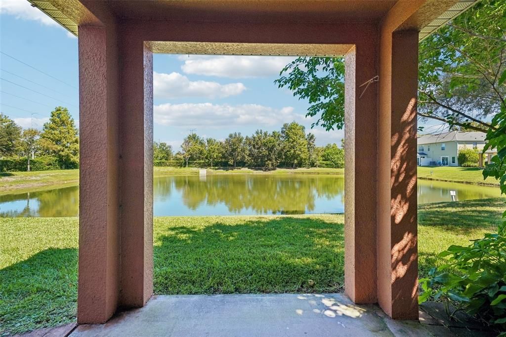 En Venta: $354,999 (4 camas, 3 baños, 1606 Pies cuadrados)