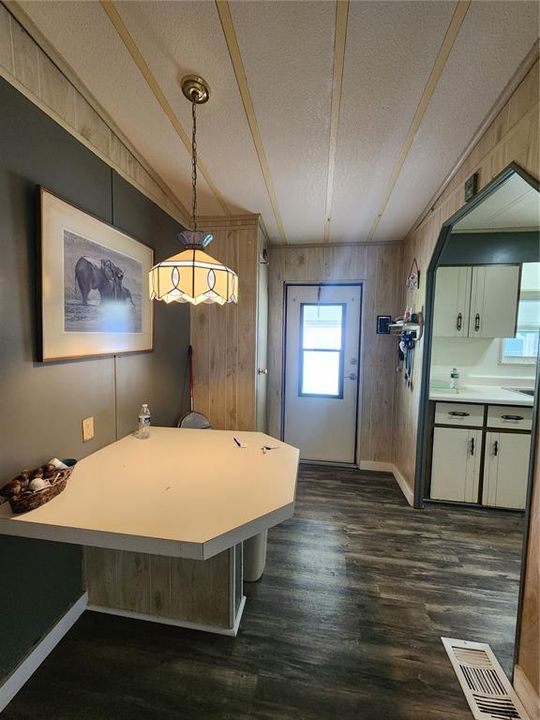 En Venta: $79,500 (2 camas, 2 baños, 989 Pies cuadrados)