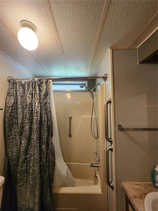 En Venta: $79,500 (2 camas, 2 baños, 989 Pies cuadrados)