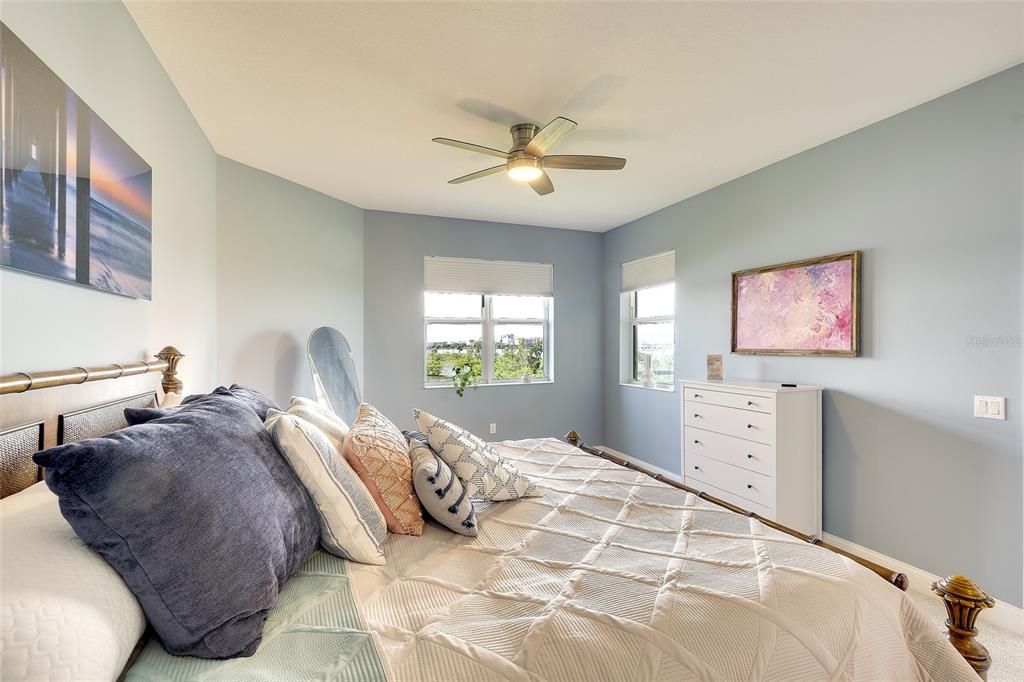 For Sale: $475,000 (3 beds, 2 baths, 2115 Square Feet)