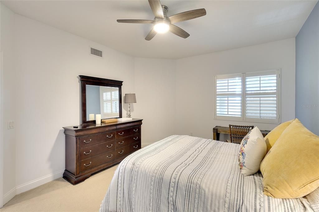 For Sale: $475,000 (3 beds, 2 baths, 2115 Square Feet)