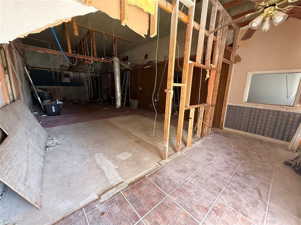 For Sale: $235,000 (0 beds, 0 baths, 2352 Square Feet)
