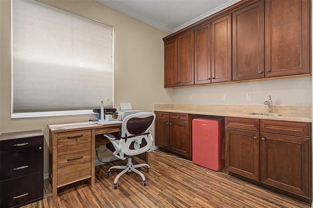 For Sale: $435,000 (4 beds, 3 baths, 2396 Square Feet)