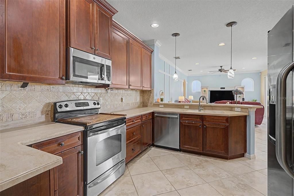 For Sale: $435,000 (4 beds, 3 baths, 2396 Square Feet)