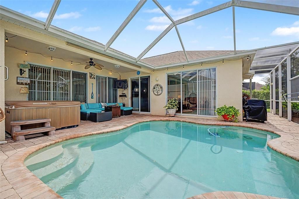 For Sale: $435,000 (4 beds, 3 baths, 2396 Square Feet)