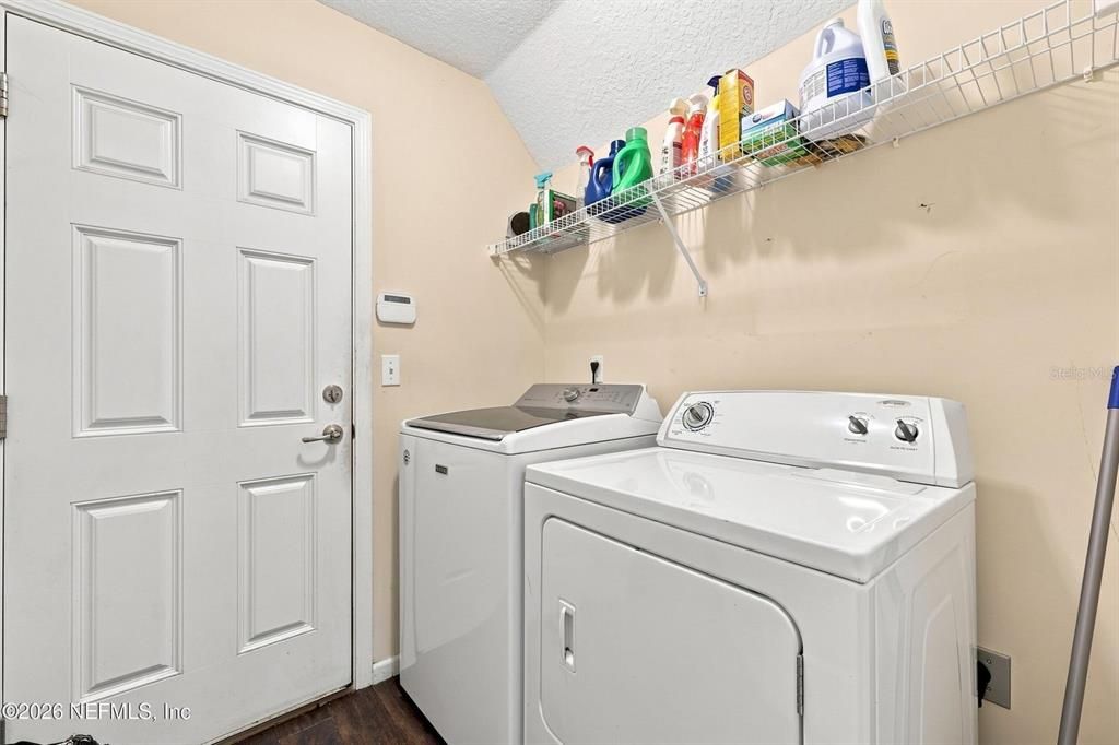 For Sale: $485,000 (3 beds, 2 baths, 1816 Square Feet)