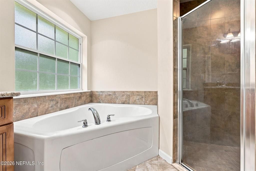For Sale: $485,000 (3 beds, 2 baths, 1816 Square Feet)