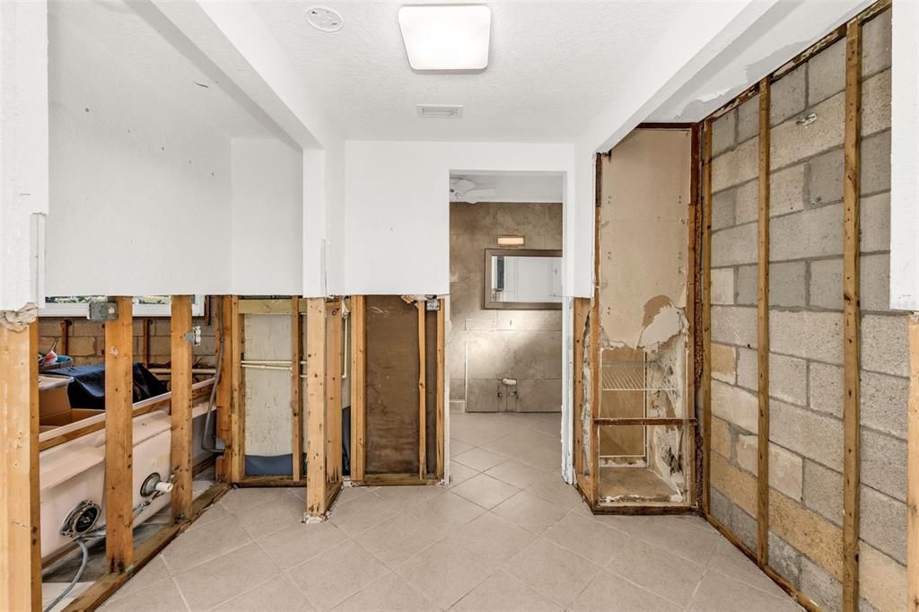 For Sale: $479,000 (3 beds, 2 baths, 1399 Square Feet)