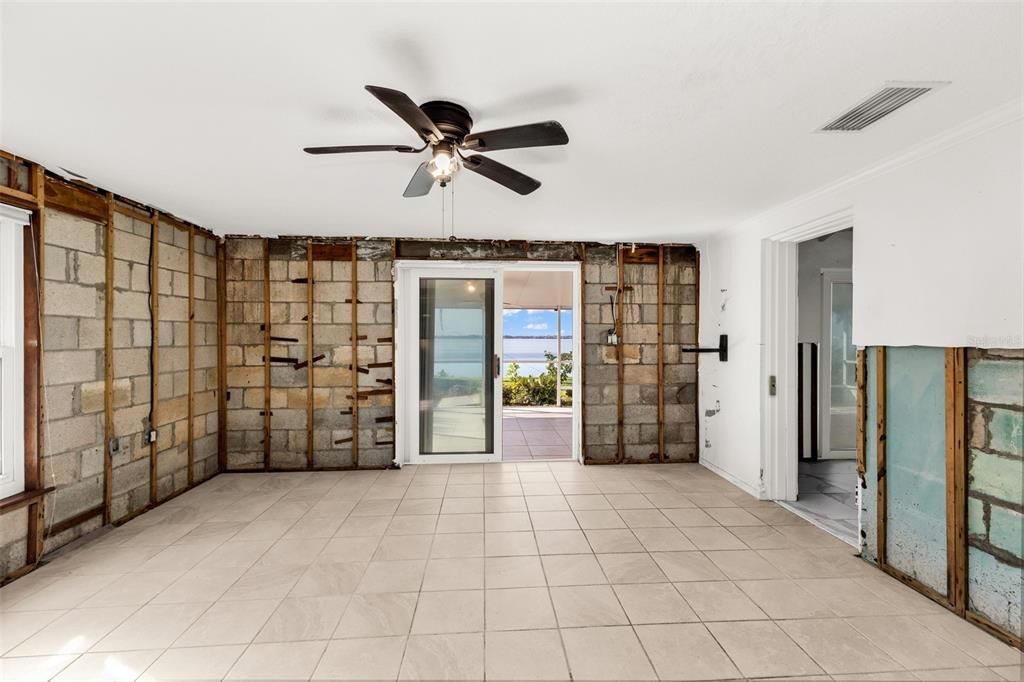 For Sale: $479,000 (3 beds, 2 baths, 1399 Square Feet)