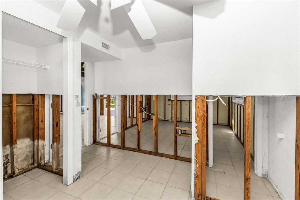For Sale: $479,000 (3 beds, 2 baths, 1399 Square Feet)