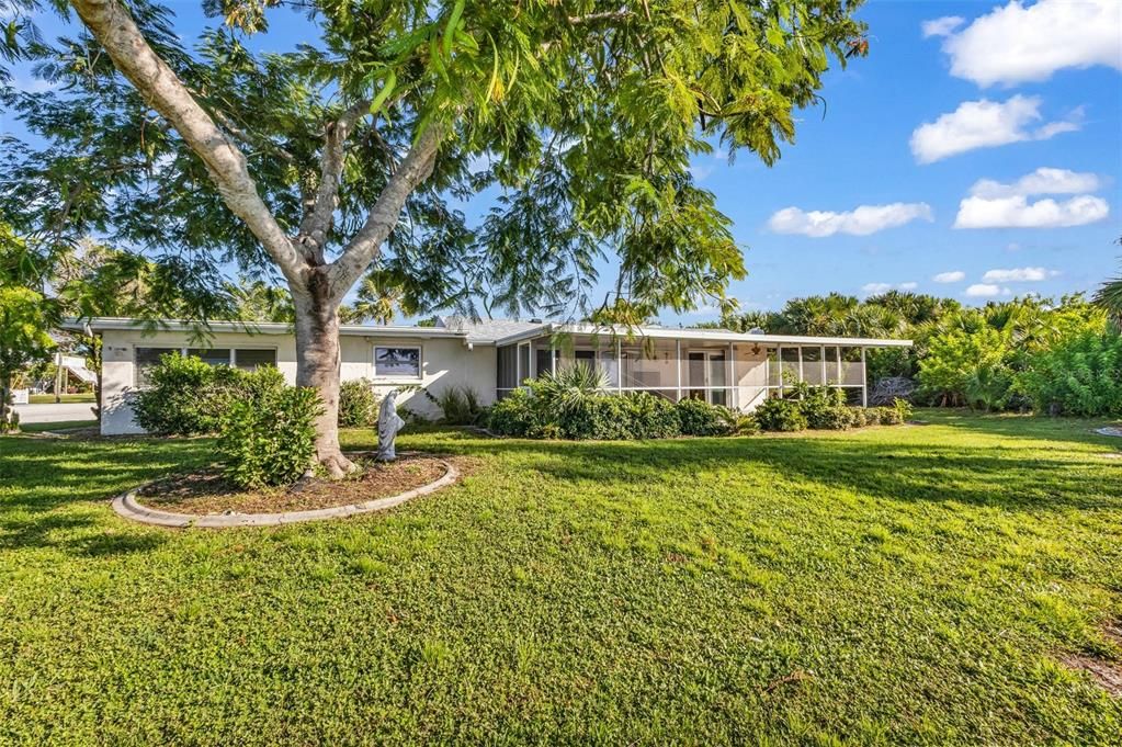 For Sale: $479,000 (3 beds, 2 baths, 1399 Square Feet)