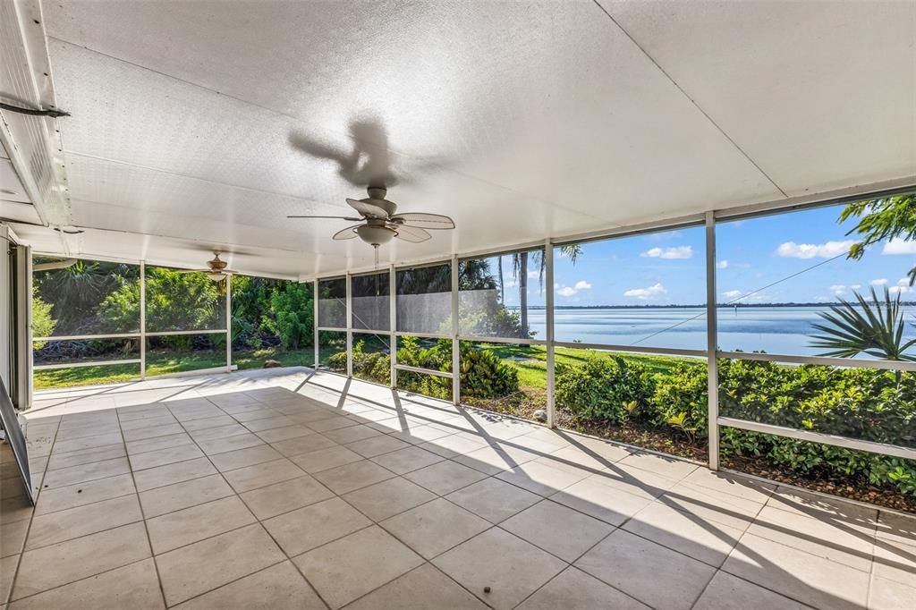 For Sale: $479,000 (3 beds, 2 baths, 1399 Square Feet)