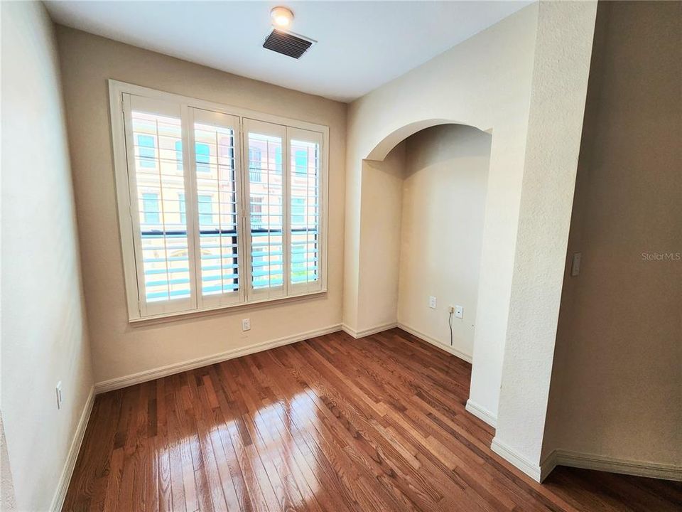 En Venta: $239,500 (2 camas, 2 baños, 1368 Pies cuadrados)