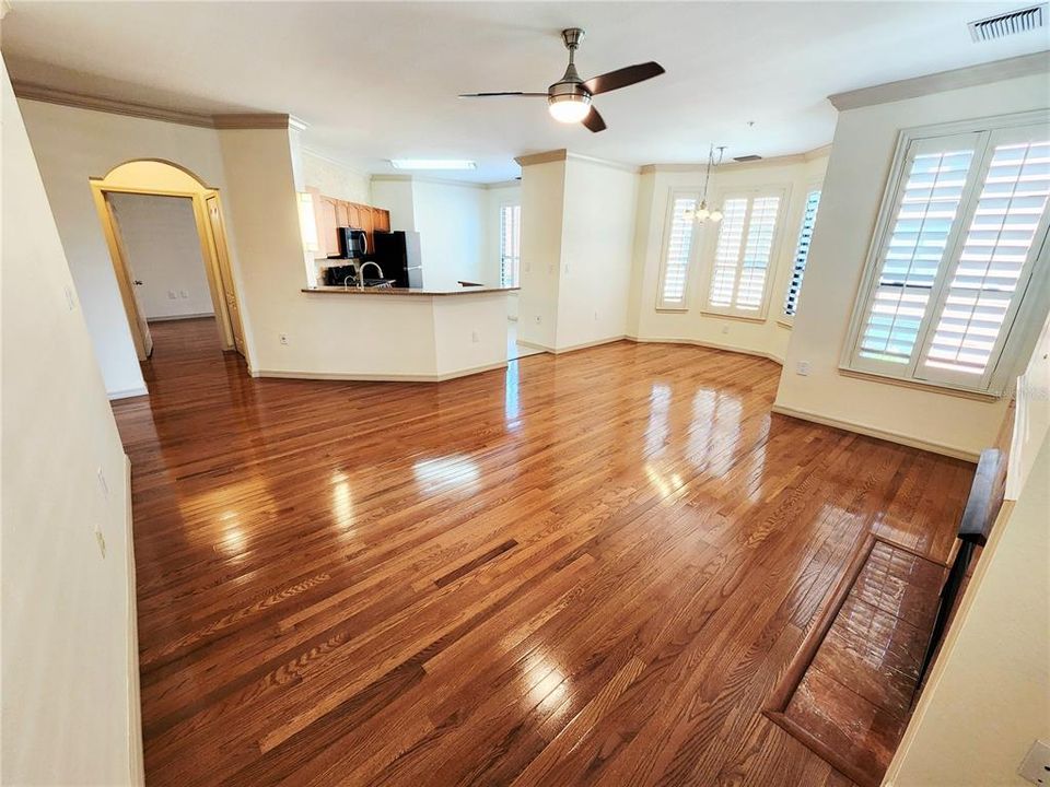En Venta: $239,500 (2 camas, 2 baños, 1368 Pies cuadrados)
