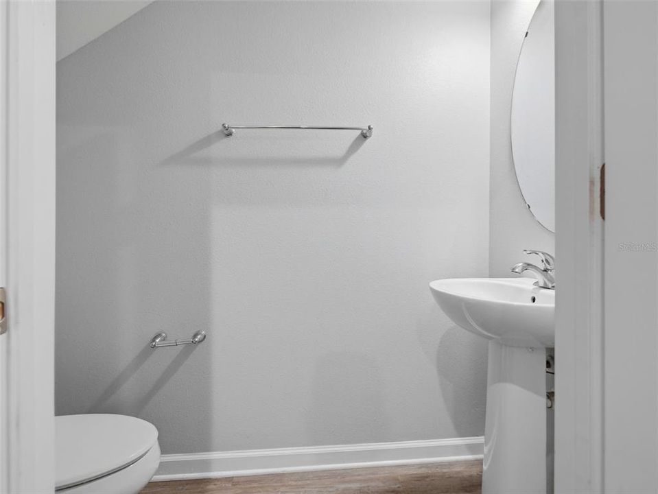 For Rent: $2,000 (3 beds, 2 baths, 1444 Square Feet)