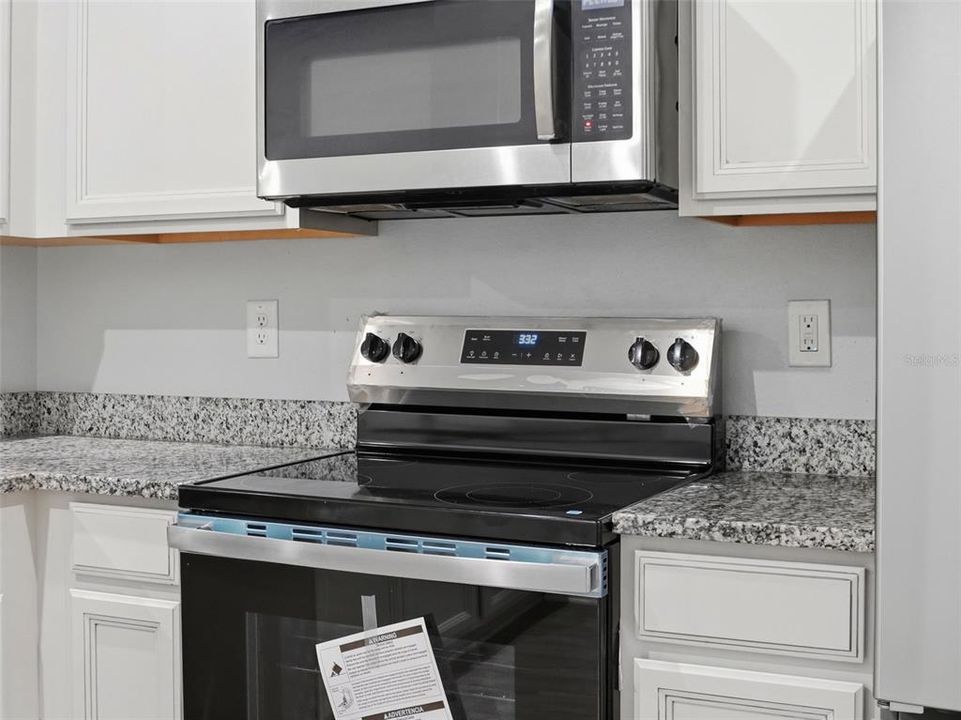 For Rent: $2,000 (3 beds, 2 baths, 1444 Square Feet)