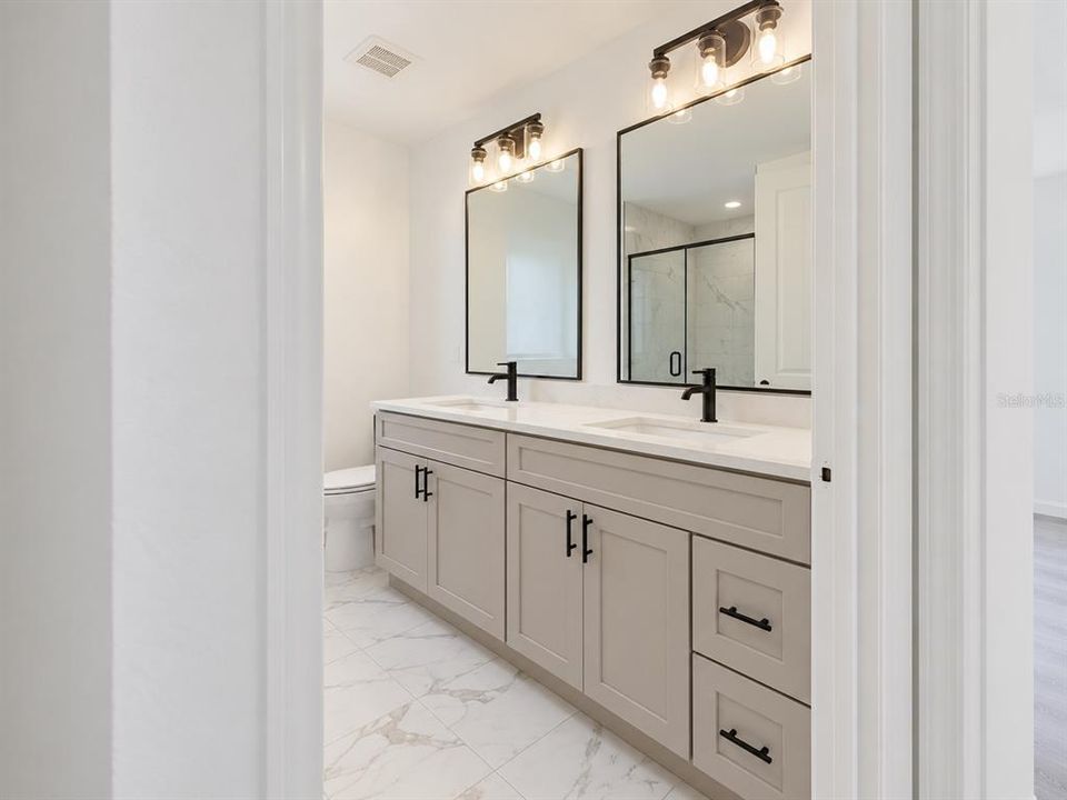 For Sale: $899,900 (12 beds, 0 baths, 4548 Square Feet)