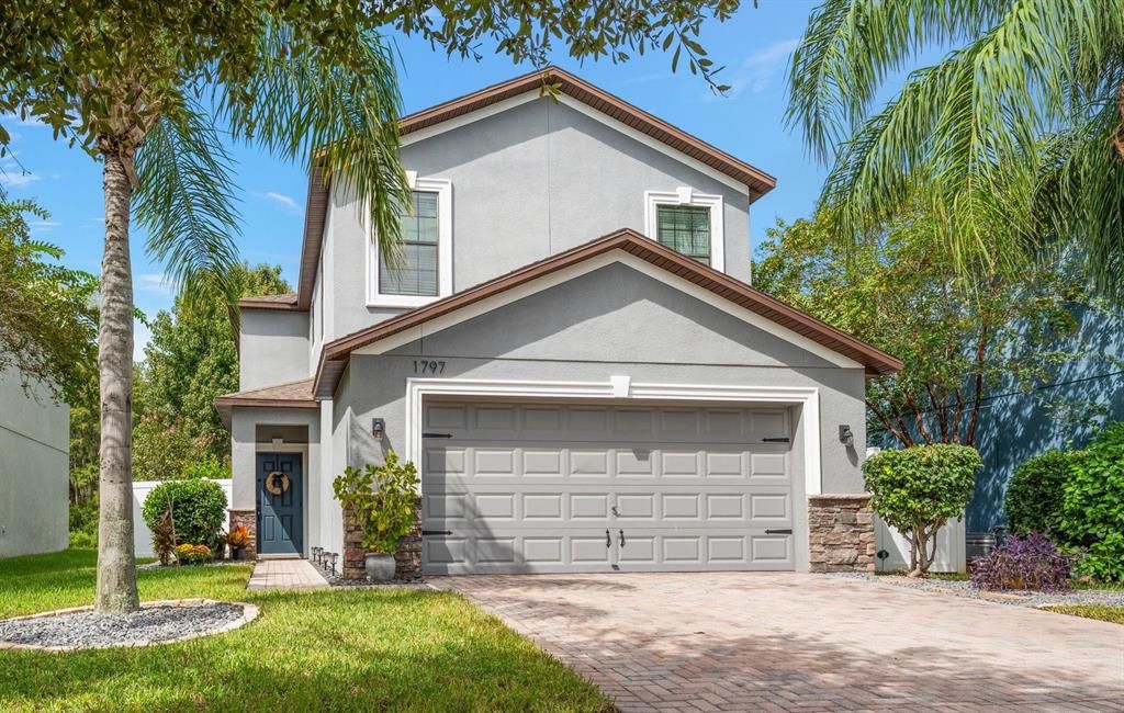 For Sale: $419,000 (3 beds, 2 baths, 1796 Square Feet)