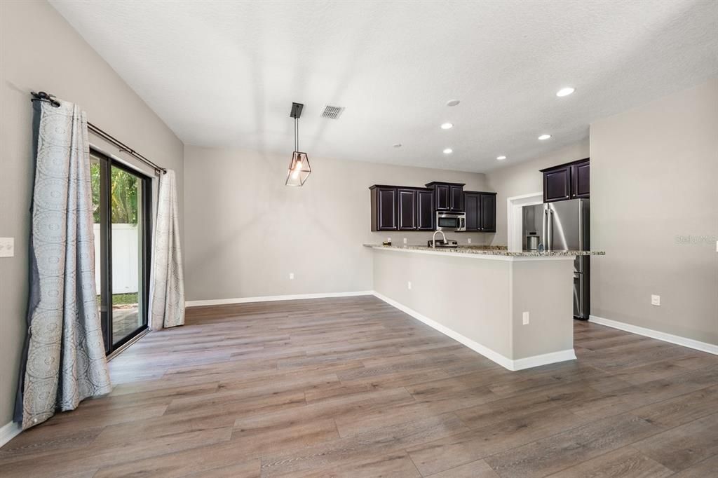For Sale: $419,000 (3 beds, 2 baths, 1796 Square Feet)