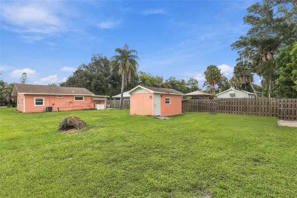 For Sale: $250,000 (3 beds, 2 baths, 1177 Square Feet)