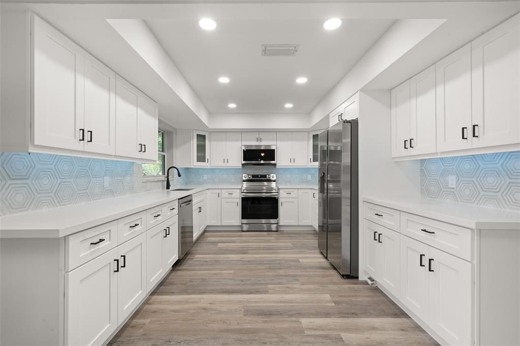 На продажу: $499,999 (5 спален, 3 ванн, 2160 Квадратных фут)