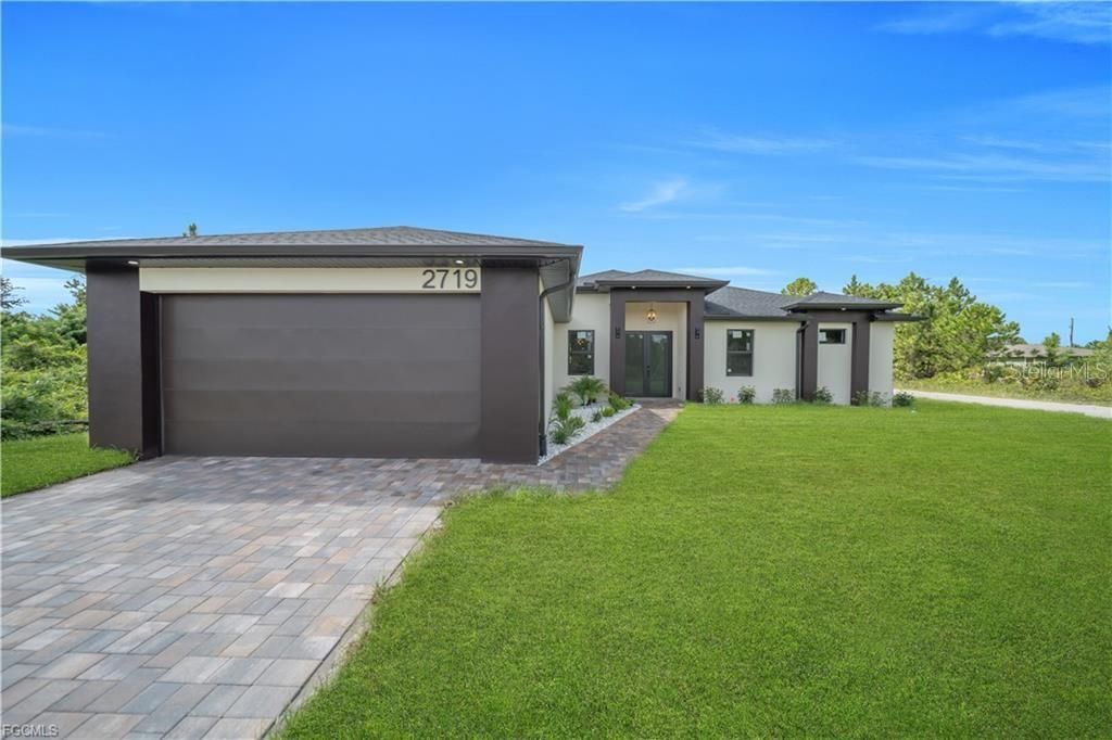 For Sale: $374,900 (4 beds, 3 baths, 1778 Square Feet)