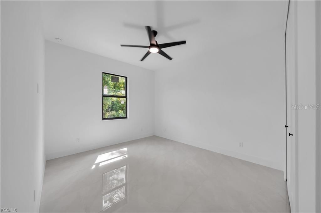 For Sale: $374,900 (4 beds, 3 baths, 1778 Square Feet)