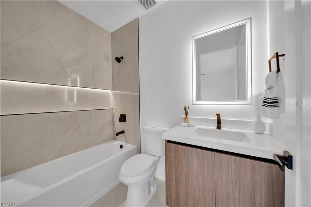 For Sale: $374,900 (4 beds, 3 baths, 1778 Square Feet)